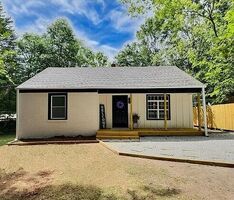 Pre-foreclosure in  Lumpkin St Raleigh, NC 27610