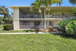 Pre-foreclosure in  Chasewood Dr Apt C Jupiter, FL 33458