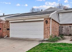Pre-foreclosure in  Vintage Ct Indianapolis, IN 46226