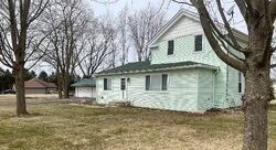 Pre-foreclosure in  Oak Grove Rd Harvard, IL 60033