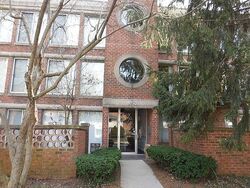 Pre-foreclosure in  ARBOR LN Winnetka, IL 60093