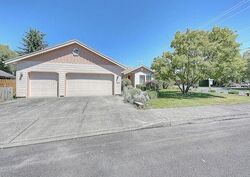 Pre-foreclosure in  Truth St Woodland, WA 98674