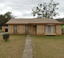 Pre-foreclosure in  Stone Ct Mobile, AL 36617