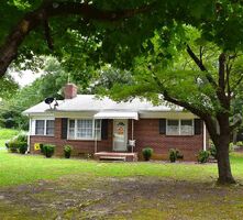 Pre-foreclosure in  Mcmillin Blvd Boiling Springs, SC 29316