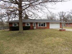 Pre-foreclosure in  River Lane Blvd Elkhart, IN 46516