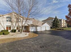 Pre-foreclosure in  Pine Cone Dr  Tinley Park, IL 60477