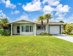 Pre-foreclosure in  Nw 65th Ave Pompano Beach, FL 33063