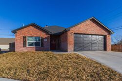 Pre-foreclosure in  Emily Pl Amarillo, TX 79118
