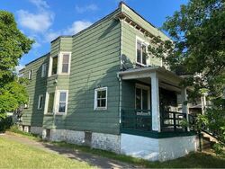 Pre-foreclosure in  Garfield St Gary, IN 46404