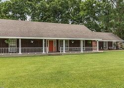 Pre-foreclosure in  N University Ave Carencro, LA 70520