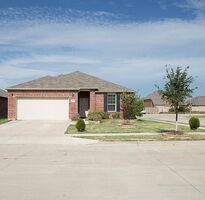 Pre-foreclosure in  Tudanca Trl Fort Worth, TX 76131