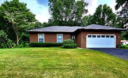 Pre-foreclosure in  Hidden Forest Ln Battle Creek, MI 49014
