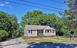 Pre-foreclosure in  Middleboro Ave East Taunton, MA 02718