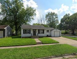 Pre-foreclosure in  Renrose Ave Loves Park, IL 61111