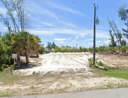 Pre-foreclosure in  Sunbury Dr Port Charlotte, FL 33981