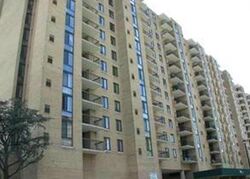 Pre-foreclosure Listing in S FOUR MILE RUN DR ARLINGTON, VA 22204