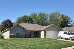 Pre-foreclosure in  Libby Ln Saint Joseph, MO 64503