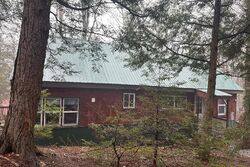 Pre-foreclosure in  Park Ave Middle Grove, NY 12850