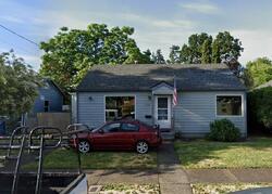 Pre-foreclosure in  Lewis St Se Salem, OR 97302