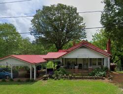 Pre-foreclosure in  3rd Ave Sw Catawba, NC 28609