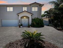 Pre-foreclosure in  Nw 194th St Hialeah, FL 33015