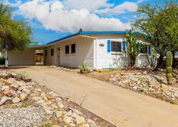 Pre-foreclosure in  W Calle Pacifica Tucson, AZ 85745