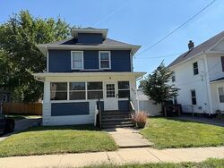 Pre-foreclosure in  S Lasalle St Aurora, IL 60505