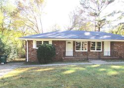 Pre-foreclosure in  Edith St Austell, GA 30106