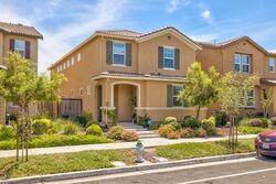 Pre-foreclosure in  Club Center Dr Sacramento, CA 95835