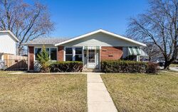 Pre-foreclosure in  Craig Dr Oak Forest, IL 60452