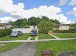 Pre-foreclosure in  E 50th St Hialeah, FL 33013