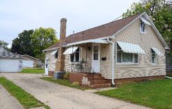  17th Ave, Ottawa IL