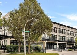 Pre-foreclosure in  W 15th St Unit 149 Chicago, IL 60608