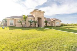 Pre-foreclosure in  Bethpage Dr Port Isabel, TX 78578