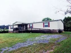 Pre-foreclosure in  KIVETT DR New Market, TN 37820