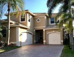 Pre-foreclosure in  Sw 18th St Hollywood, FL 33027