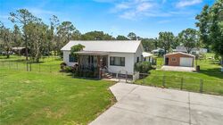 Pre-foreclosure in  Tangerine St Mulberry, FL 33860