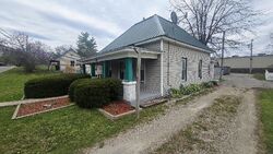  Townsend St, Cassville MO