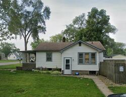 Pre-foreclosure in  N Madison Ave Bradley, IL 60915
