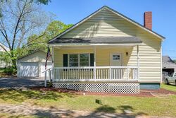 Pre-foreclosure in  FOREST MILL ST Spartanburg, SC 29301