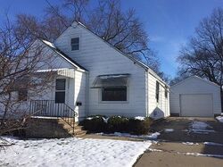  Chestnut Ave, Dixon IL