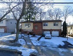 Pre-foreclosure in  W Bayview Ave Englewood Cliffs, NJ 07632