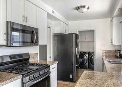  W 57th St, Los Angeles CA