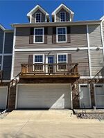 Pre-foreclosure in  Sandstone Ln Des Moines, IA 50327