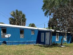Pre-foreclosure in  Lake Little Rd Clermont, FL 34715