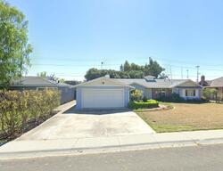 Pre-foreclosure in  E Eaton Ave Tracy, CA 95376