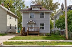Pre-foreclosure in  5th Ave Des Moines, IA 50314