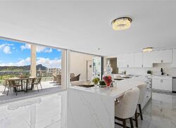 Pre-foreclosure in  UNIVERSITY AVE Honolulu, HI 96826