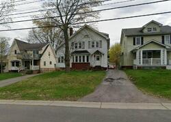 Pre-foreclosure in  Pardee Rd Rochester, NY 14609
