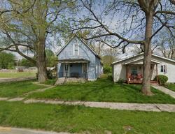 Pre-foreclosure in  N Logan St Lincoln, IL 62656